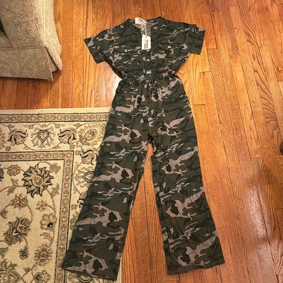 Savanna Jane Camo Jumpsuit - Picture 1 of 5